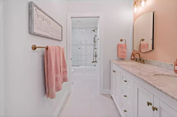 Ashburn pink bathroom