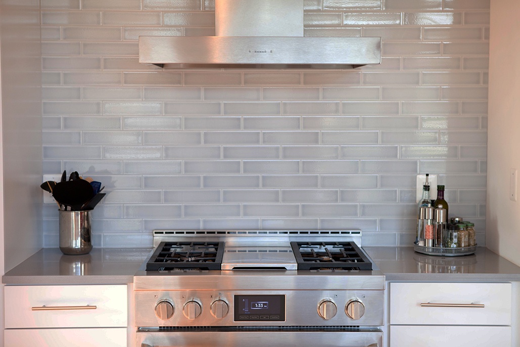 Contemporary_McLean_Kitchen Backsplash