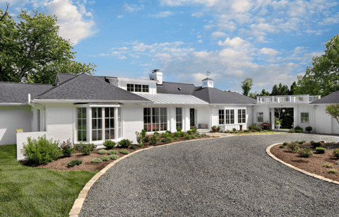 Circular gravel drive in front of house in Great Falls