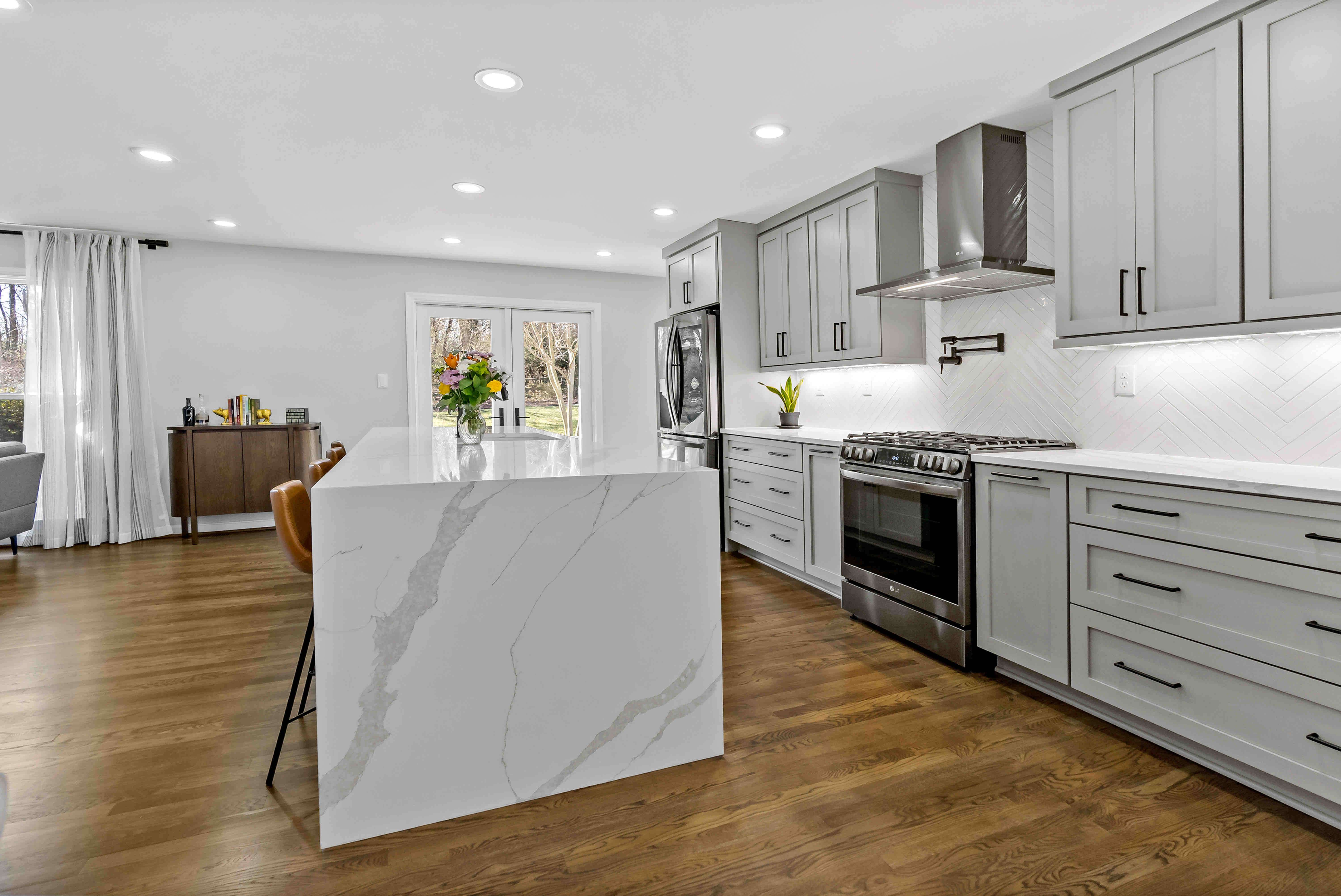 White marble kitchen island countertop centerpiece