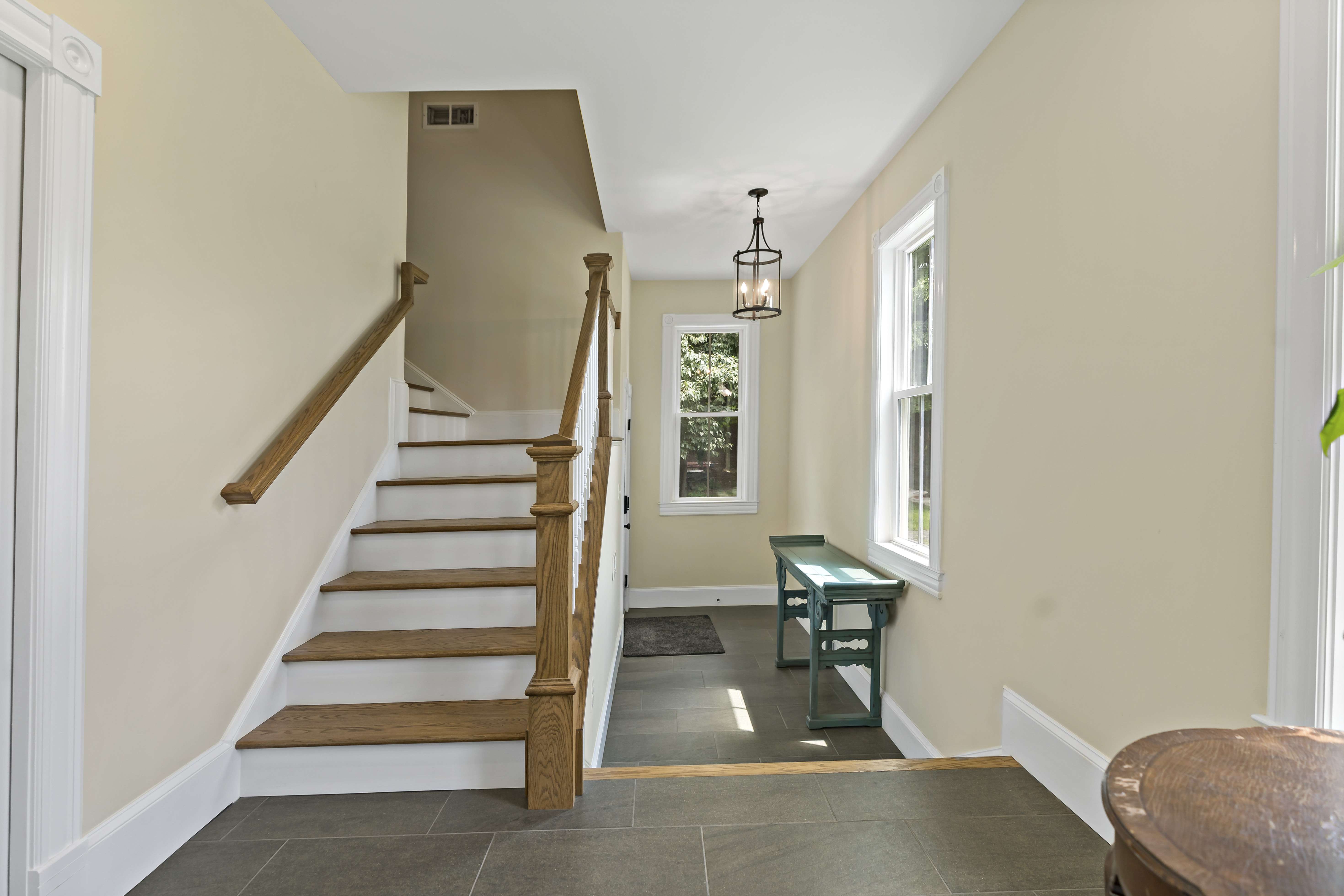 Staircase leading upstairs in foyer area
