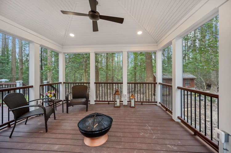 Screened in Porch