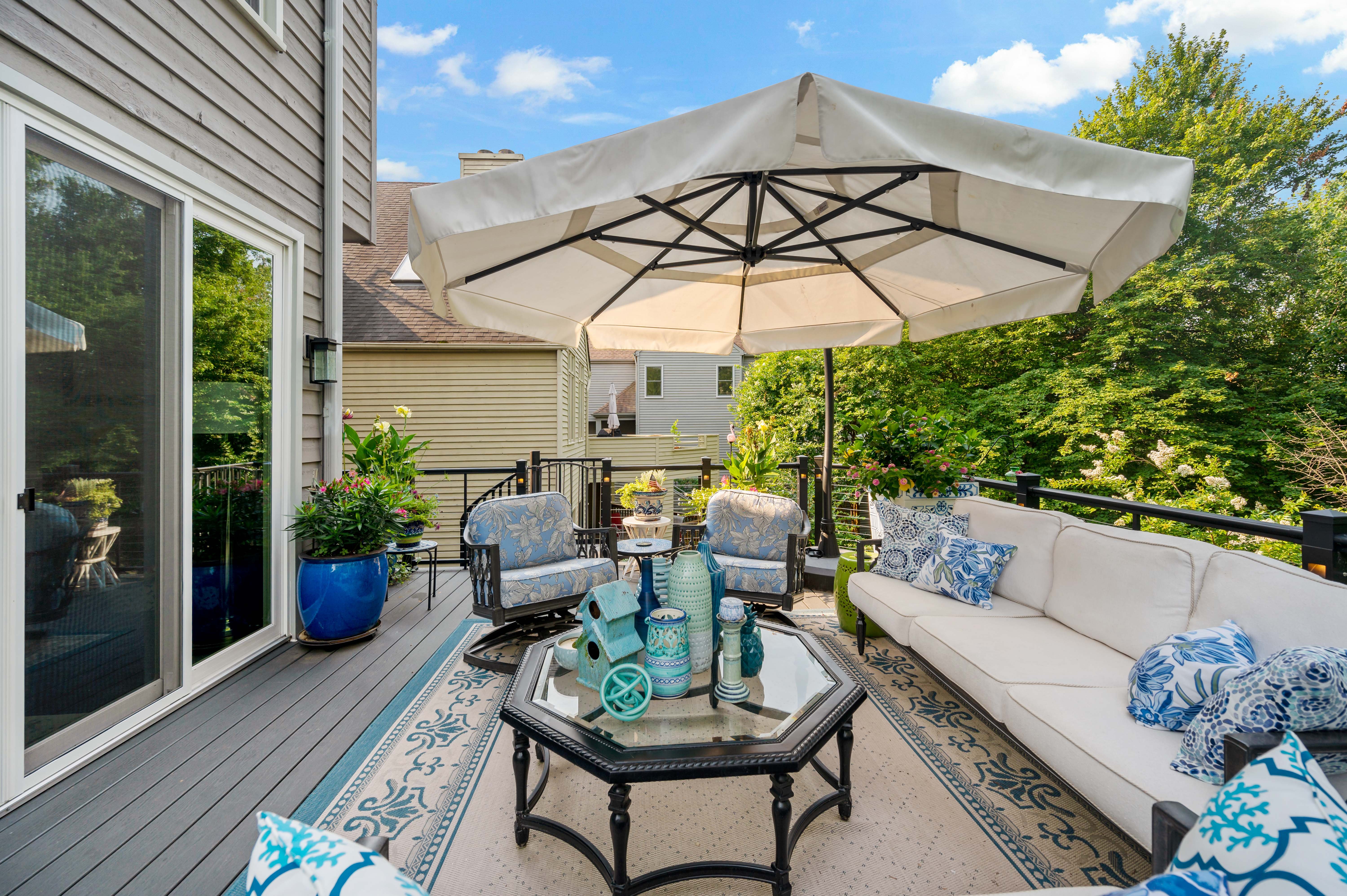 Outdoor rug and furniture on Reston deck