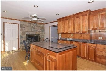 Kitchen Before 2