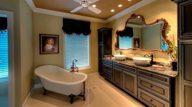 traditional-bathroom2.jpg