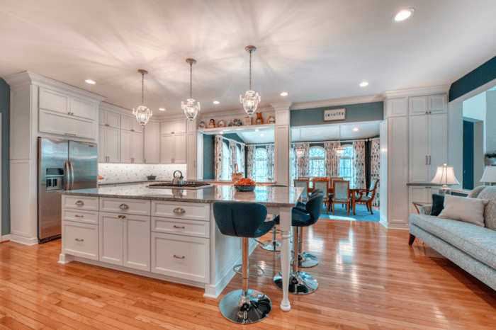 2018-121318-Moss-3493-Sweetberry-Ct-0004-jpg-8288-5520