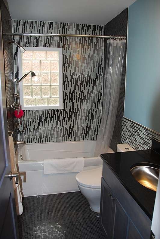 Design-Inspiration-Salander-Bathroom-Dark-Floors