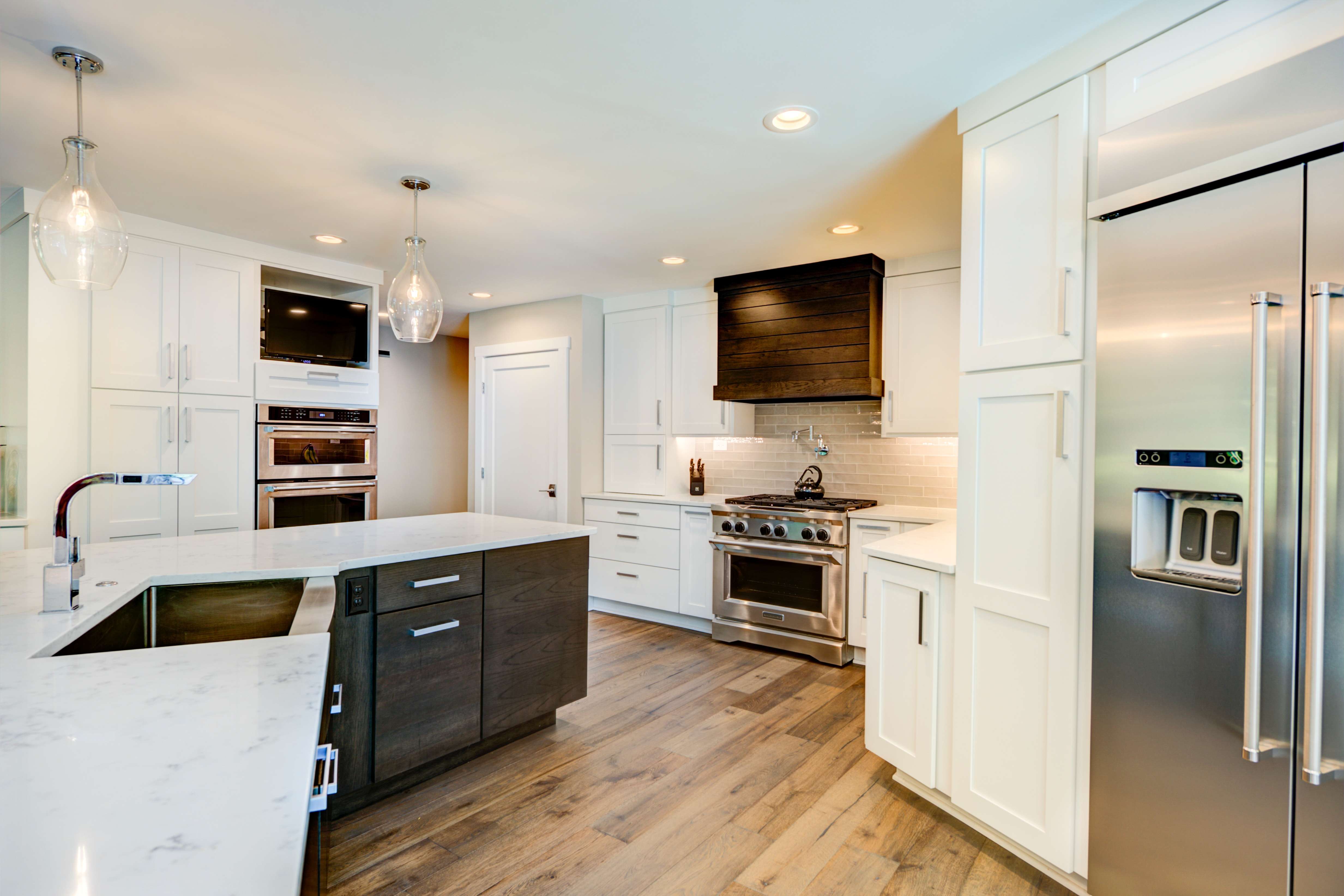 What Is Farmhouse Chic_Kitchen_Oakton VA