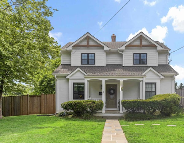 Pop top addition on Falls Church, Virginia home