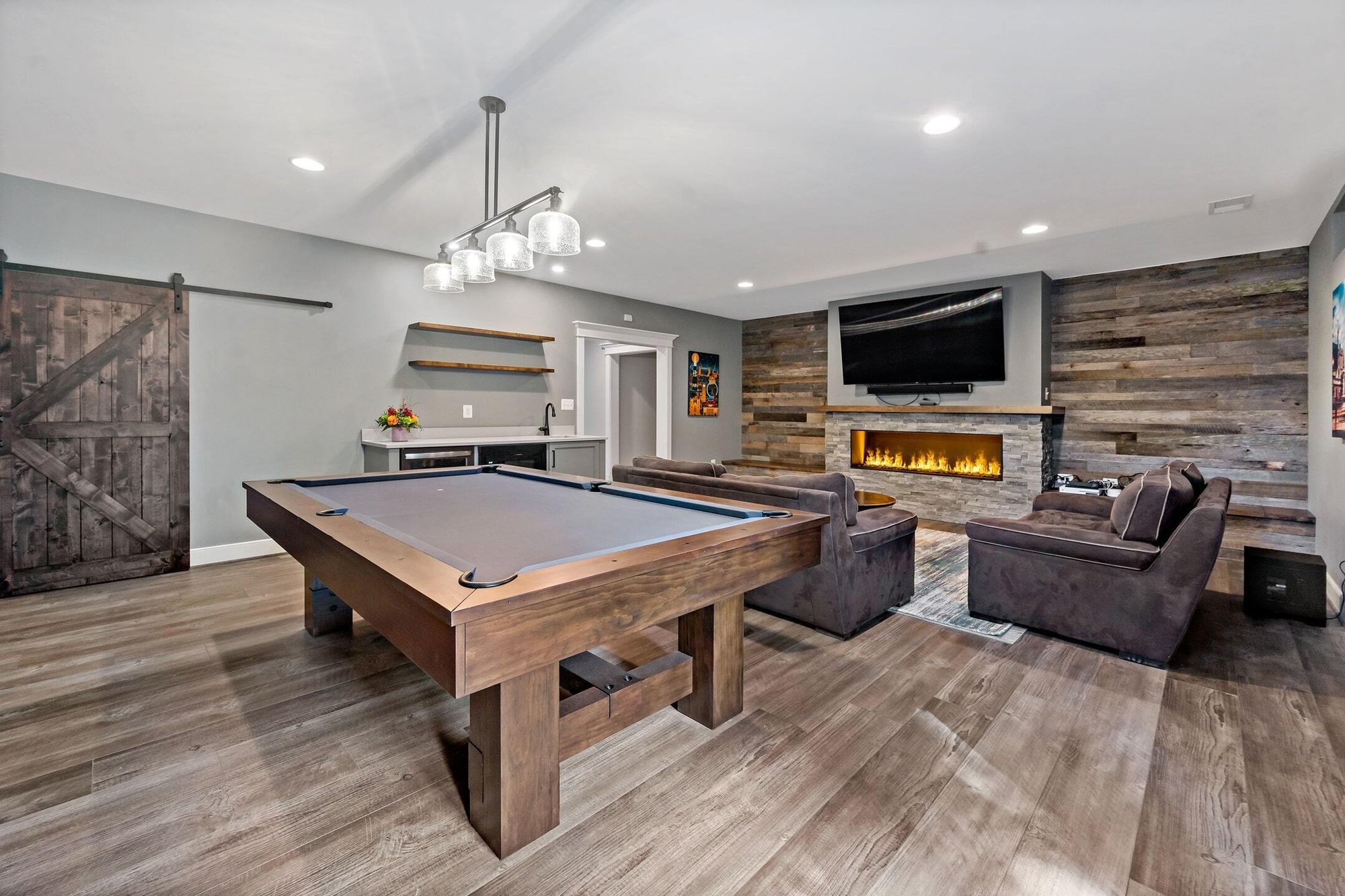 basements-slider-banner-img-1-min basements-slider-banner-img-1-min