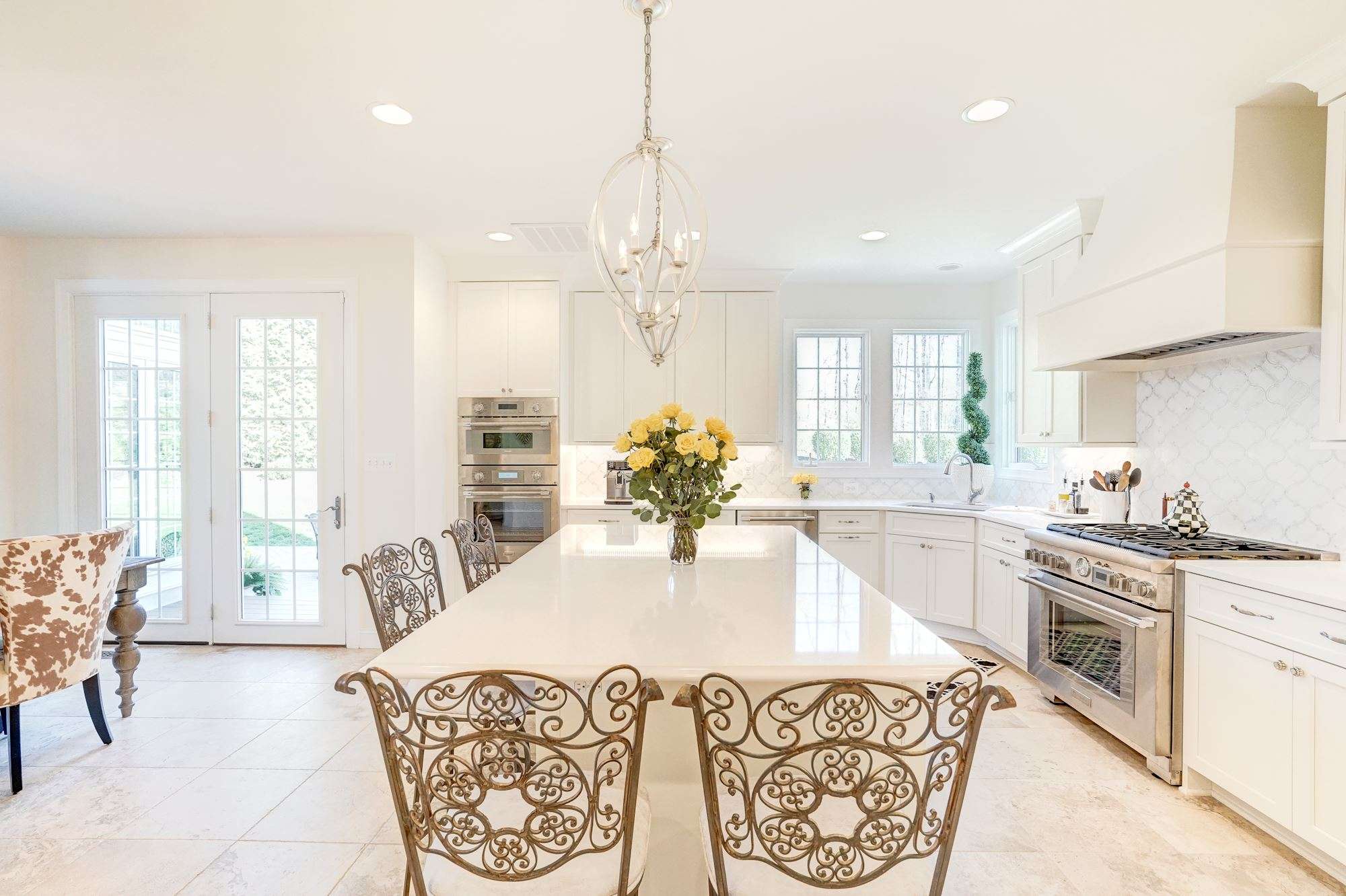 Mother Of Pearl Backsplash In Herndon, Virginia